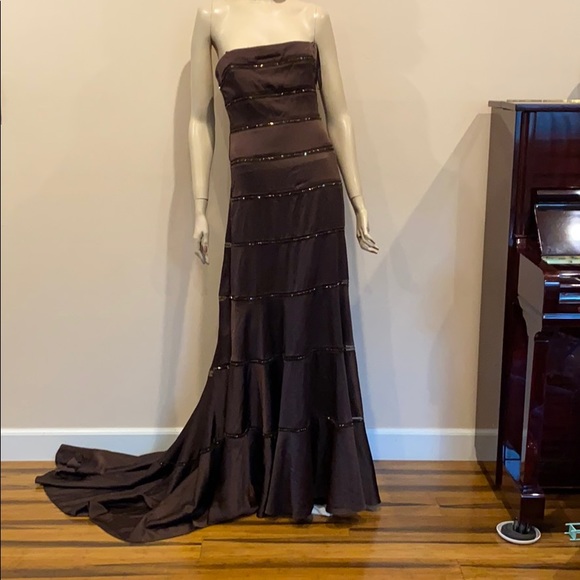 BCBG silk poly satin gown - Picture 2 of 7